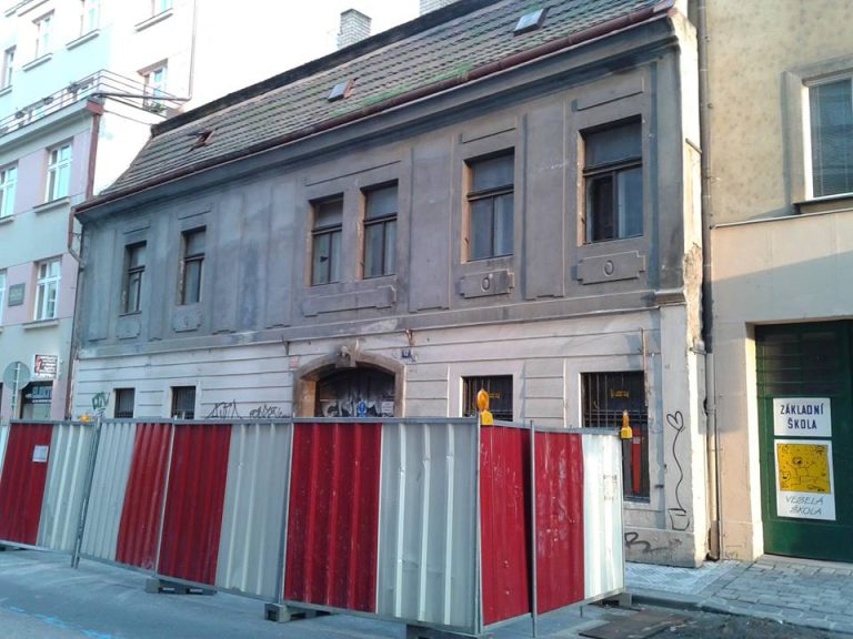 Stavba v Soukenické 12 – proč je obec nečinná?